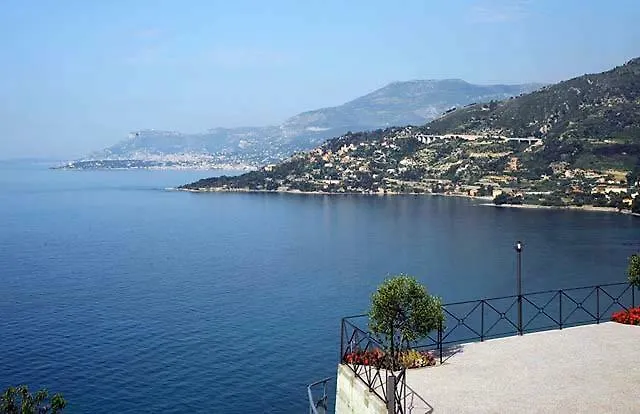 B&Bilfortesulmare Ventimiglia Bed & Breakfast