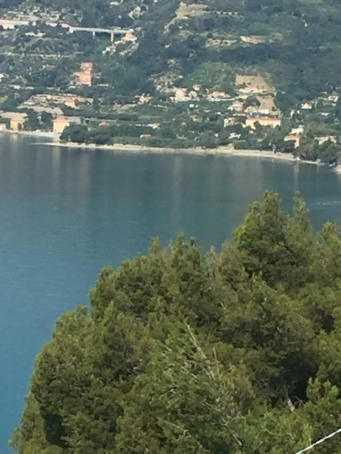 Bed & Breakfast B&Bilfortesulmare Ventimiglia