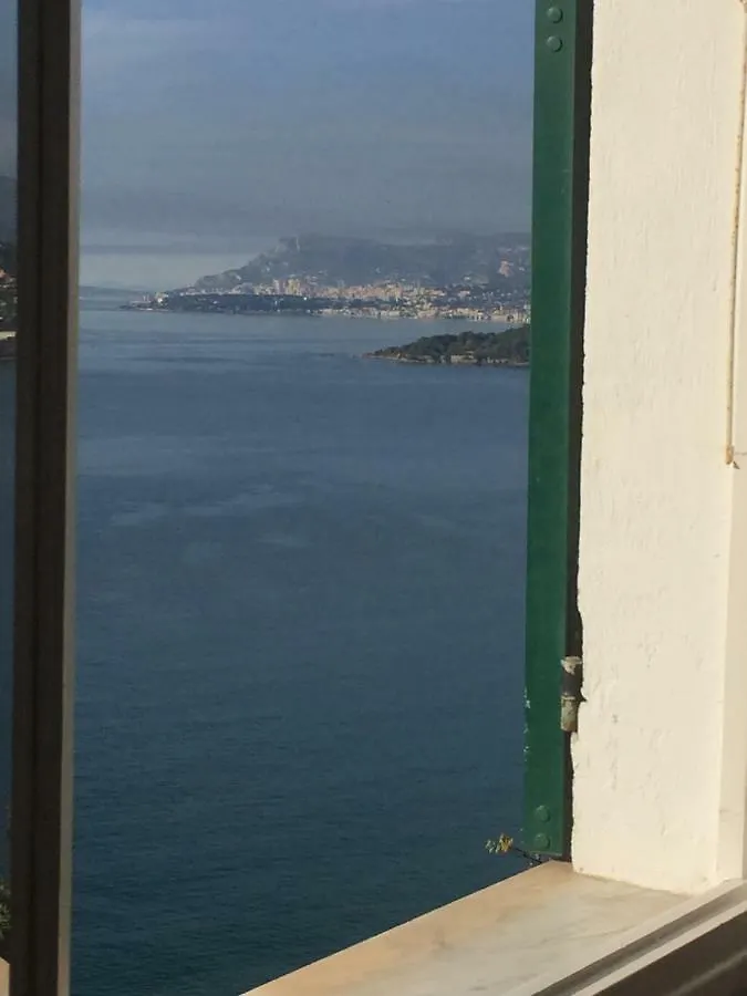 B&Bilfortesulmare Ventimiglia Bed & Breakfast