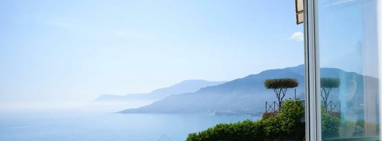 B&Bilfortesulmare Ventimiglia Bed & Breakfast