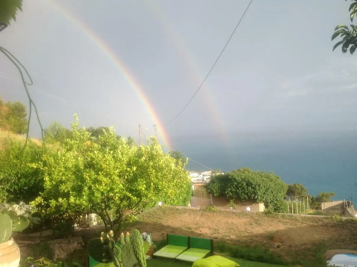 B&Bilfortesulmare Ventimiglia Bed & Breakfast