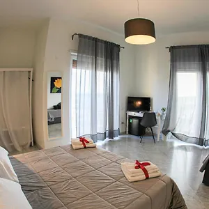 https://port-view-house.hotels-amalfi.com